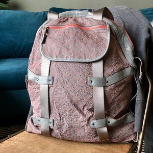 Lululemon Omega Expandable Circuit Yoga Gym Bag